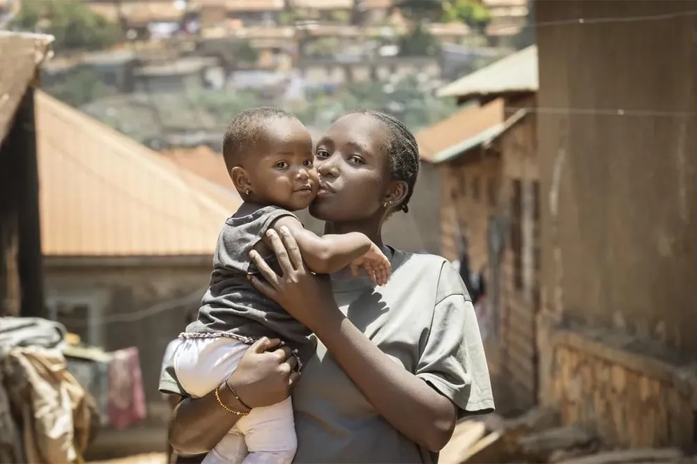Koulun penkiltä äidiksi