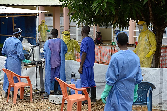 Olemme työskennelleet useissa vaativissa epidemiatilanteissa ympäri maailmaa, viime vuosina esimerkiksi auttaen koleran ja ebolan koettelemia yhteisöjä. Planilla on kokemusta ja valmiudet auttaa myös koronaviruksen aikana.