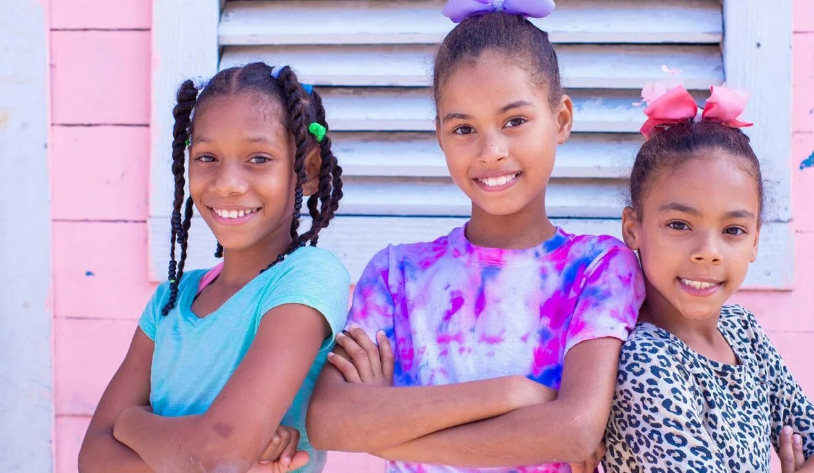 Kolme tyttöä Dominikaanisesta tasavallasta