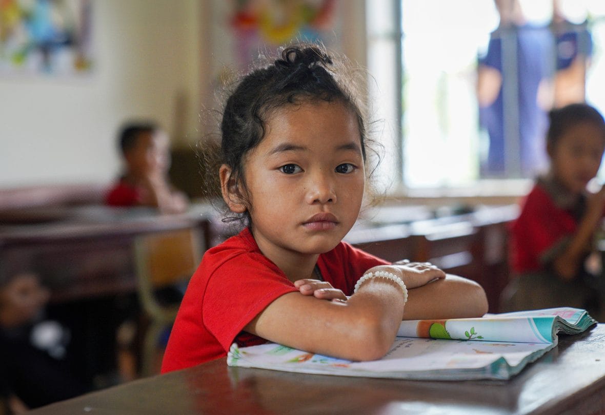 Tee tyttöjen päivän lahjoitus ja tuet tyttöjen koulutusta.