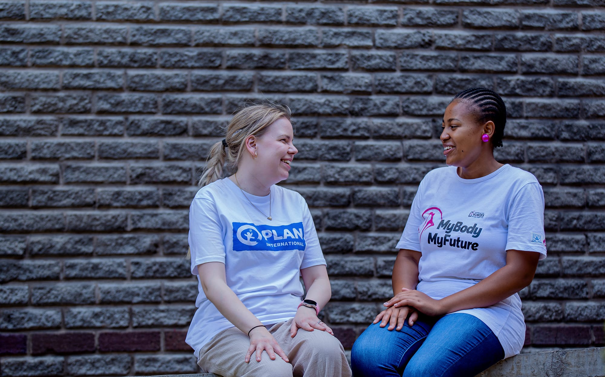 Amplifying Girls Voices -hanke edistää tyttöjen oikeuksia Zimbabwessa. Iina Hyttinen tutustumassa hankkeeseen ja mukana oleviin tyttöihin.