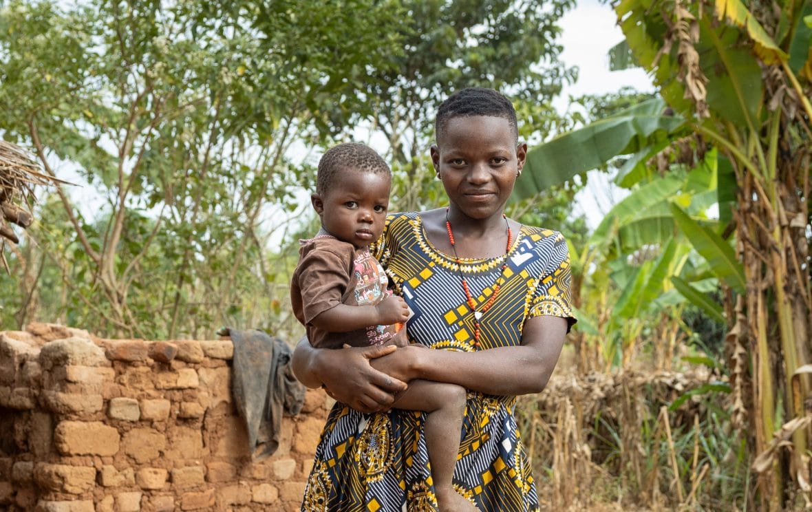 Ugandalainen Catherine haluaa lapsilleen paremman tulevaisuuden.
