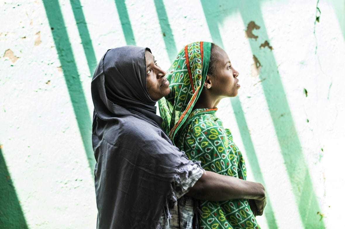 Shishig, 34 ja hyänen tyttärensä Eman, 14